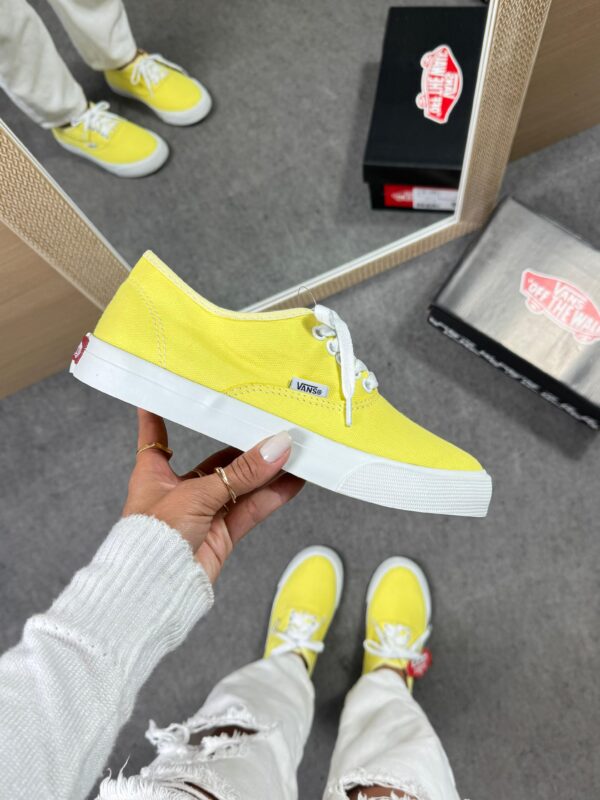 Tênis Authentic Butter Yellow