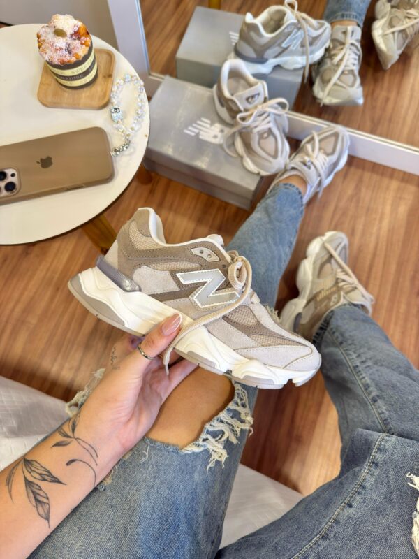Tênis Casual Running NB 9060 Light Brown