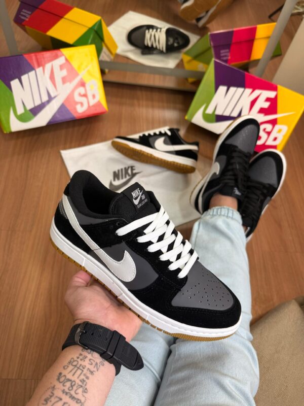 Tênis Casual Street Dunk Low Black Grafite - Imagem 6