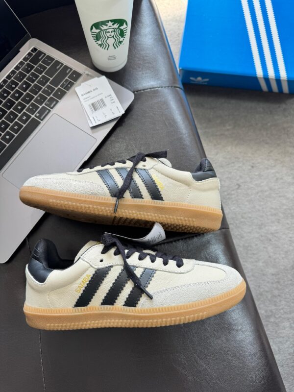 Sneaker Samba OG Couro White Navy Blue - Queridinho das Fashionistas - - Imagem 11