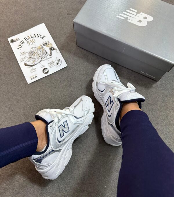 Tênis Running NB 530 White Navy Blue - Imagem 4