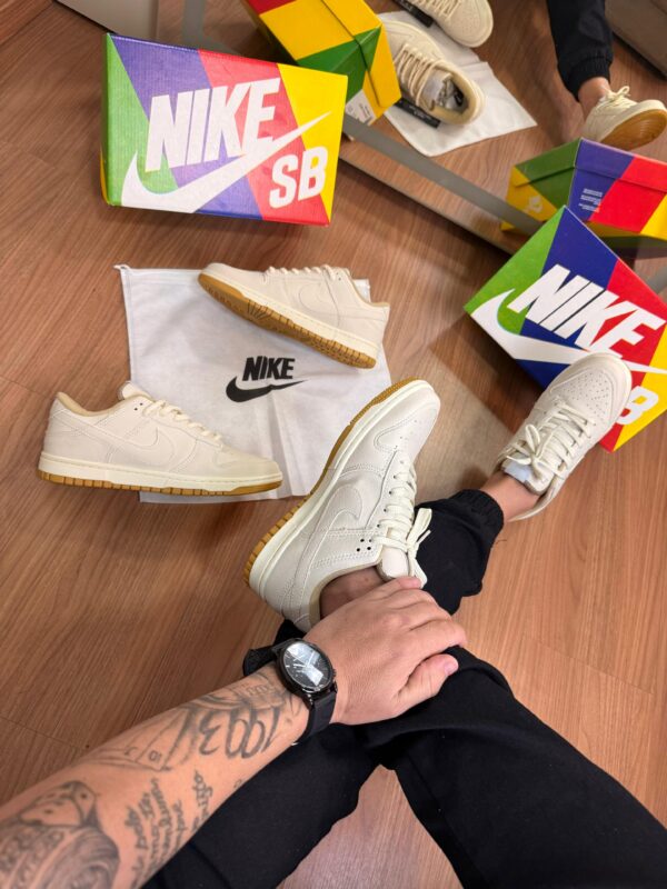 Sneaker SB Dunk Low Pro B Off - Imagem 7
