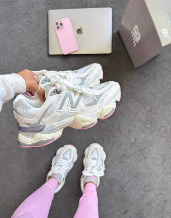Tênis Casual Running NB 9060 White Gold