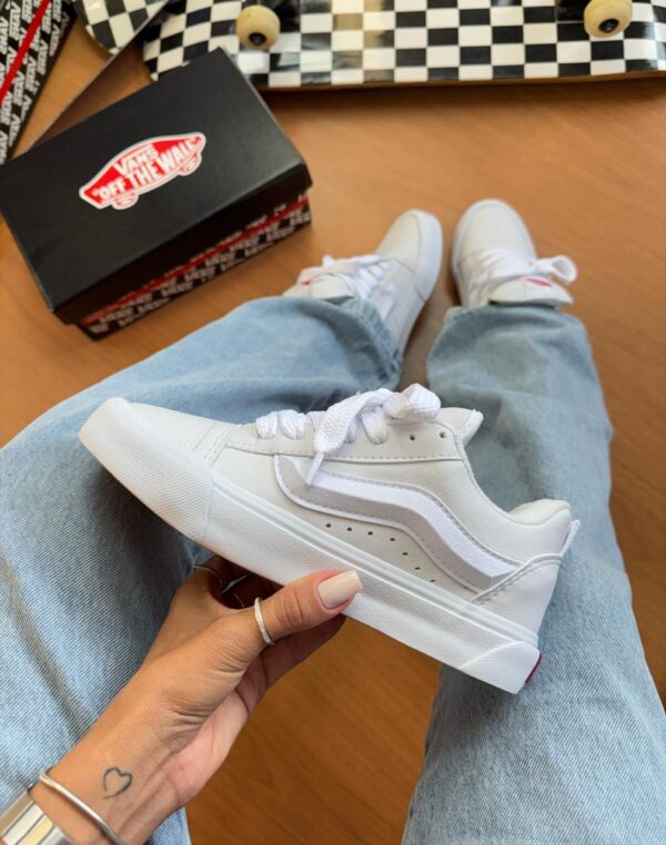Tênis Street Knu Skool Black True White - Imagem 12