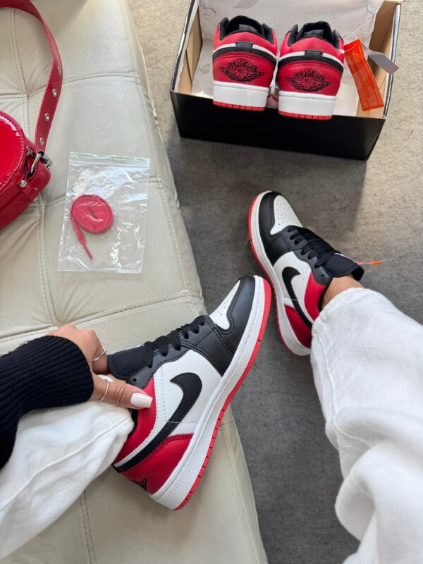 Sneaker Jordan Low White Black Red - Imagem 7