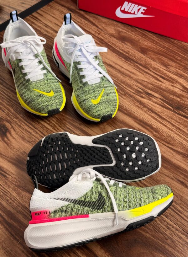 Tênis Running Zoom X Invincible Run 3 - Imagem 4