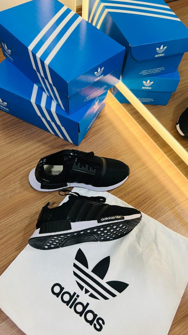 Tênis Running NMD Black True White - Imagem 2