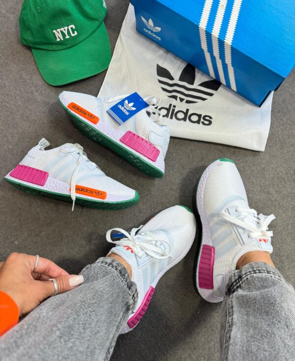 Tênis Running NMD Black True White - Imagem 16