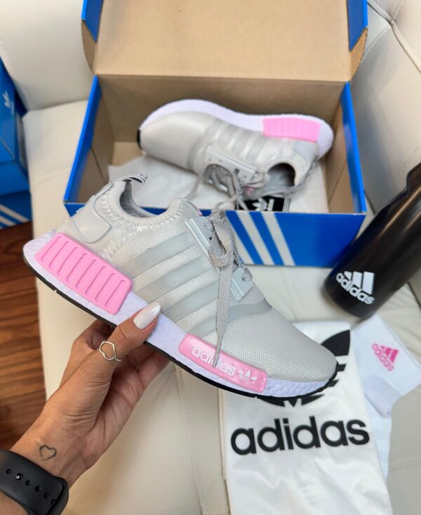 Tênis Running NMD Black True White - Imagem 12