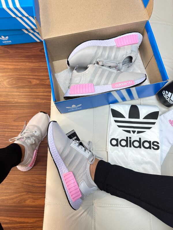 Tênis Running NMD Black True White - Imagem 10