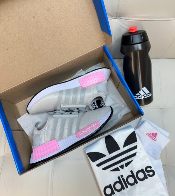 Tênis Running NMD Black True White - Imagem 8